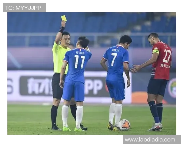 赛后分析：上海足球队与重庆足球队的战术对决与技术细节剖析